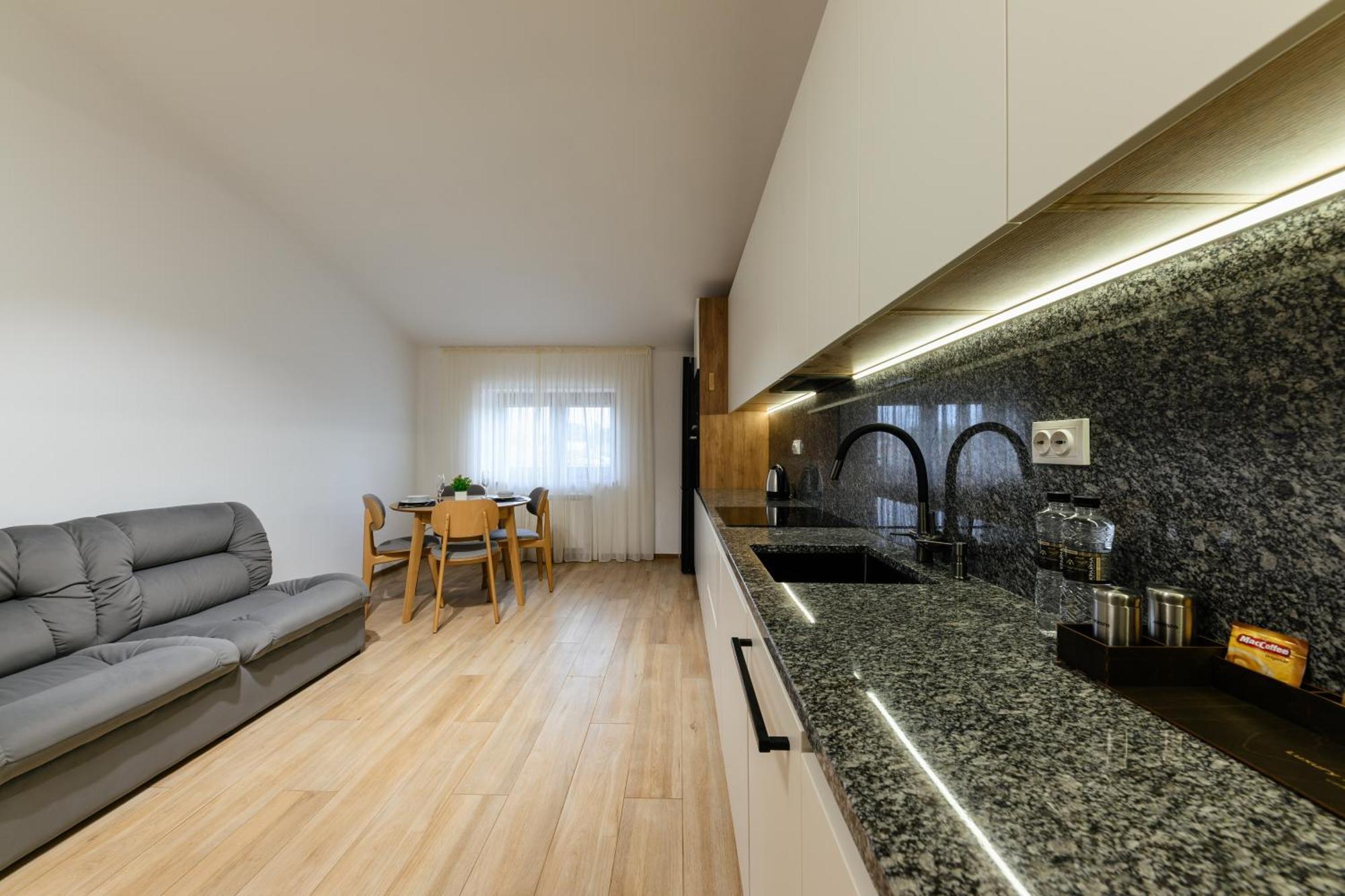 Luxury Apartments Uzhorod Exterior foto